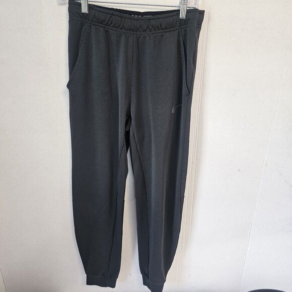 Nike Therma-FIT Jogger Pants Sz Small Black W/ Drawstring &Pockets Gorpcore O264 - Picture 1 of 10